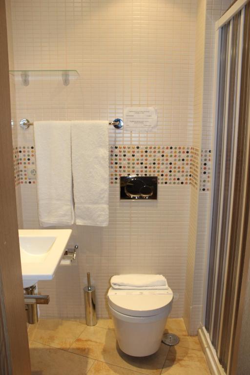 Dom Fernando II Hotel Loule Room photo